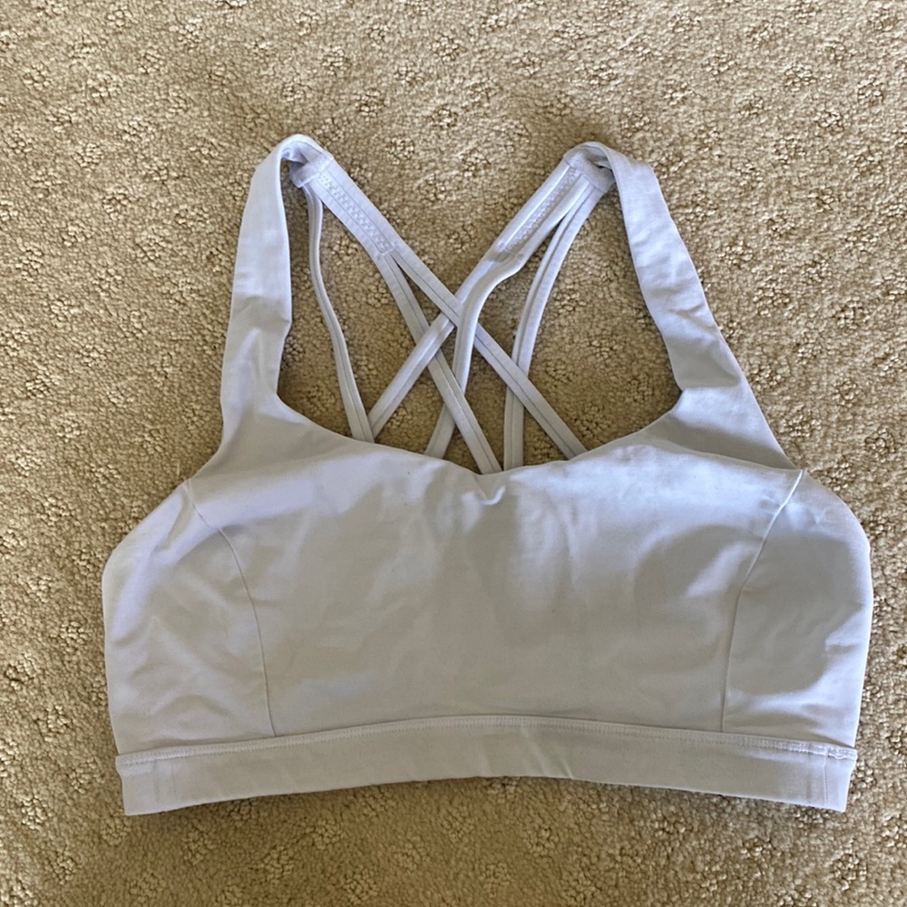 Lululemon free to be serene bra